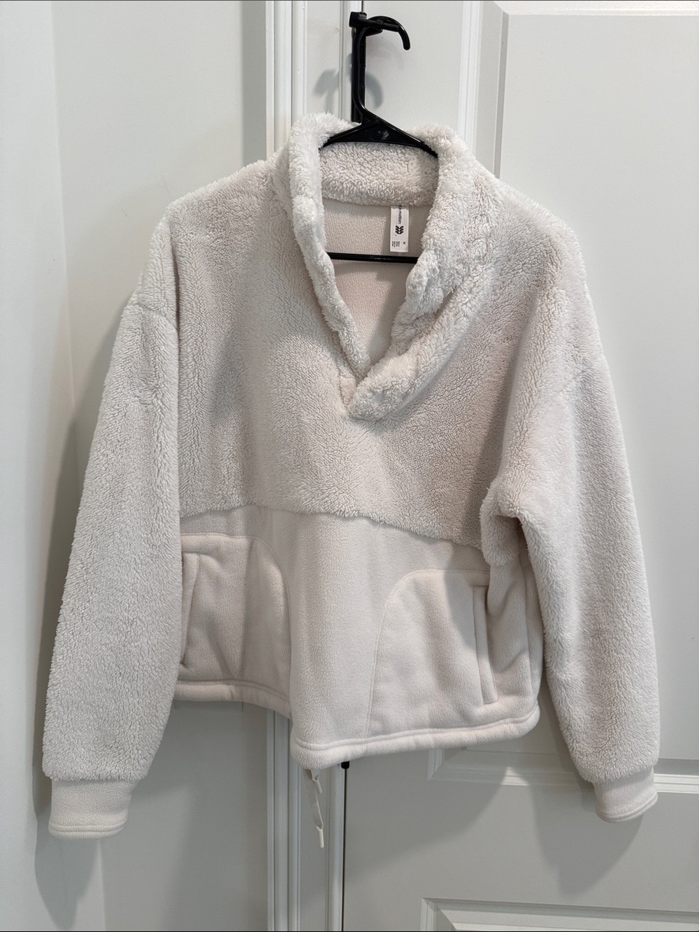 all in motion Off-White Sherpa Pullover Turtleneck